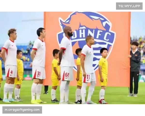 青岛海牛新援体系遭遇开门黑 里斯蒂奇需加快战术磨合应对保级压力 青岛海牛新援体系遭遇开门黑 里斯蒂奇需加快战术磨合应对保级压力